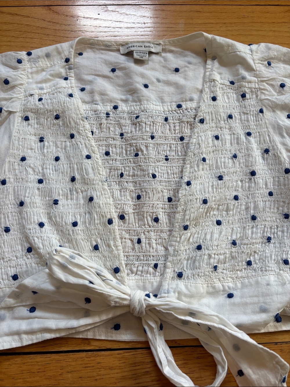 American Eagle Outfitters White Crop Tie-Front Top with Blue Polka Dots - Picture 2 of 4